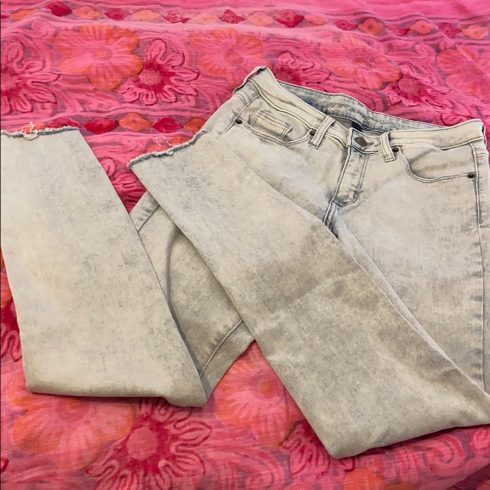 Light Wash Skinny Jeans